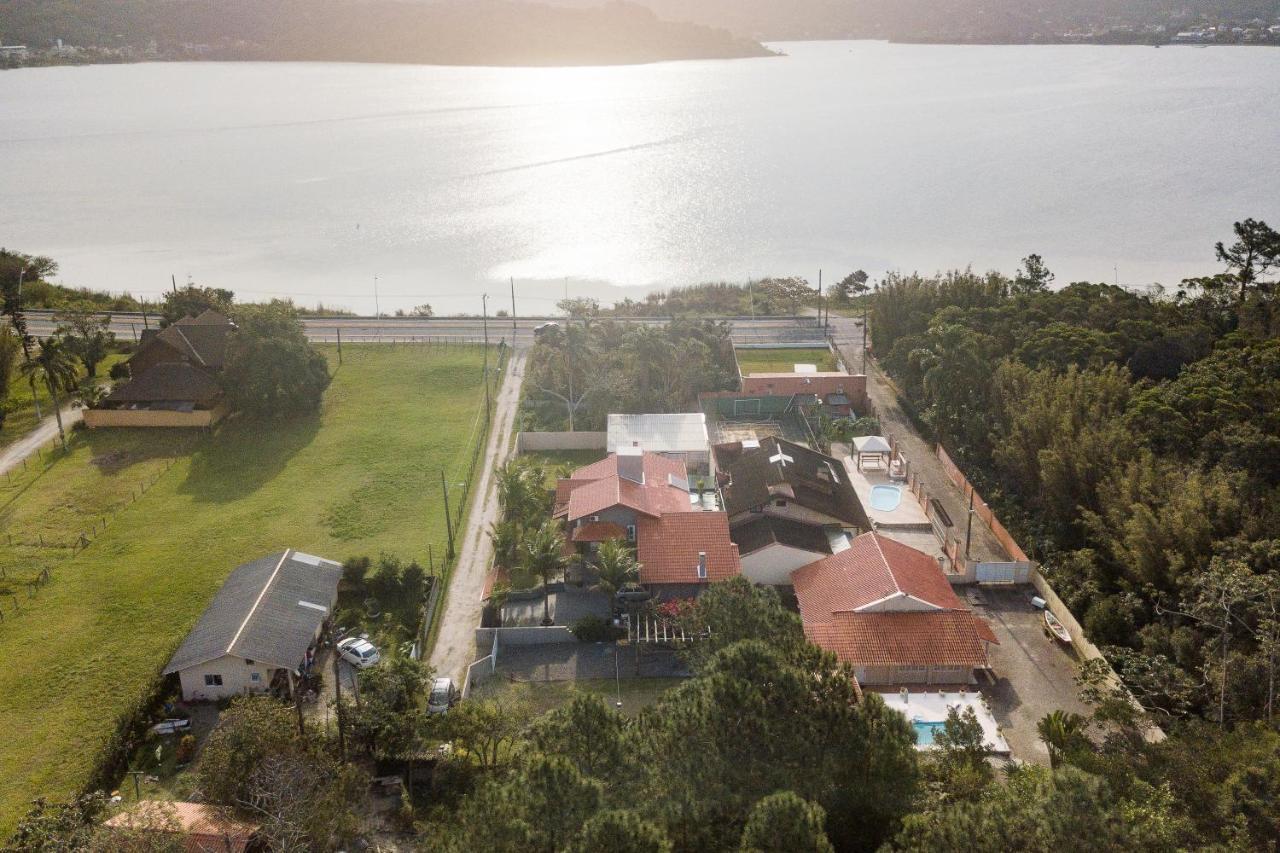 Casa Paradisiaca Na Lagoa Da Conceicao Florianopolis Exterior photo